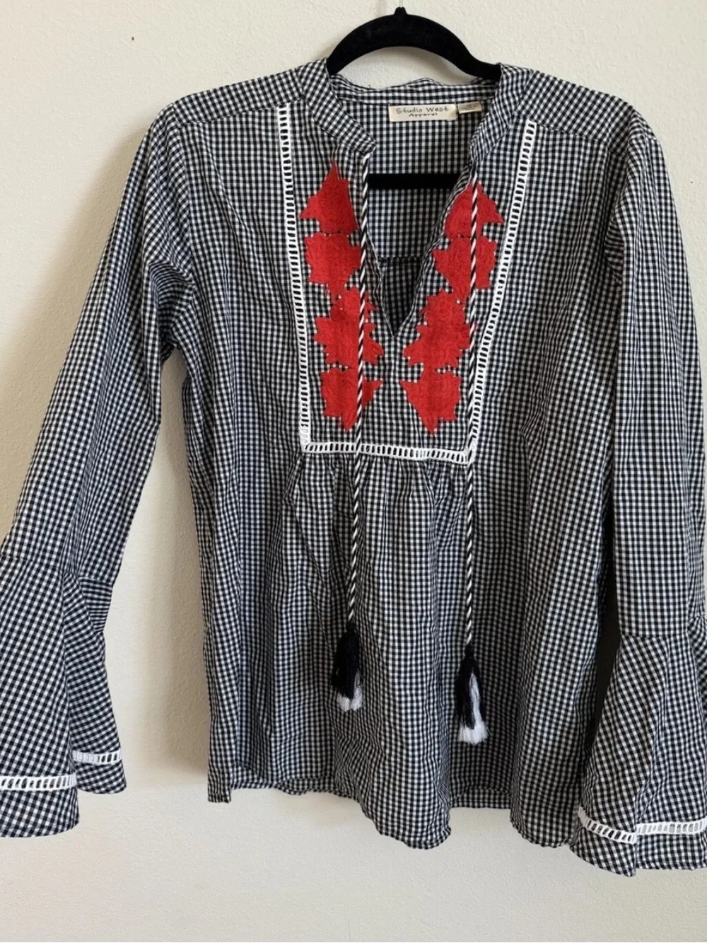 Studio West Apparel Gingham Red Embroidered Boho Long Flutter Sleeve Top M